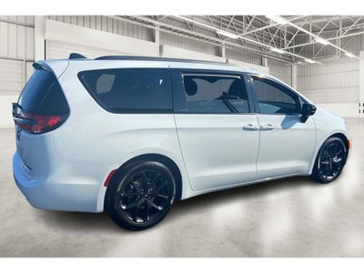 2023 Chrysler Pacifica PACIFICA LIMITED