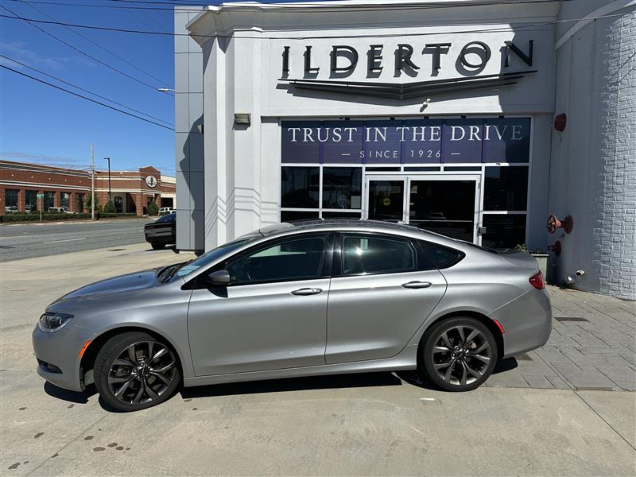 2015 Chrysler 200 S