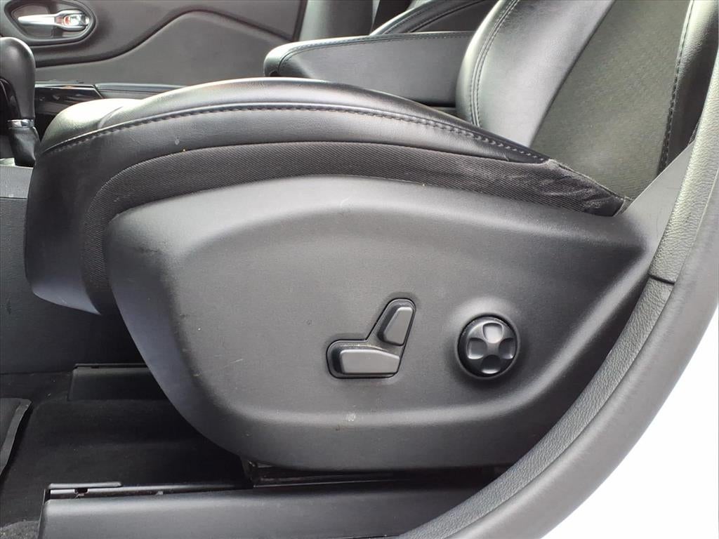 2020 Jeep Cherokee Altitude FWD