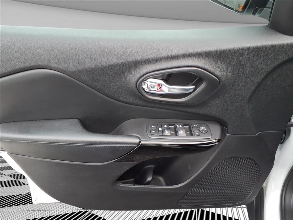 2020 Jeep Cherokee Altitude FWD