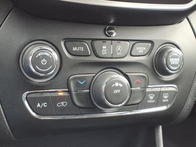 2020 Jeep Cherokee Altitude FWD