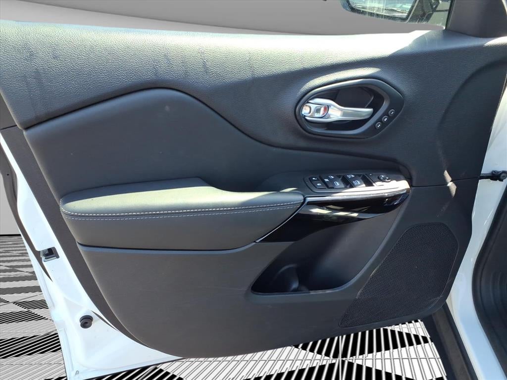 2023 Jeep Cherokee Altitude Lux 4x4