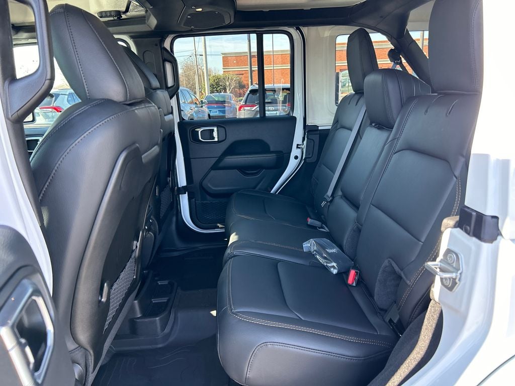 2025 Jeep Wrangler WRANGLER 4-DOOR SAHARA