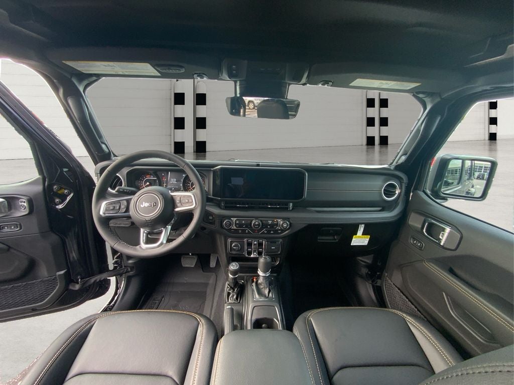 2025 Jeep Wrangler WRANGLER 4-DOOR SAHARA