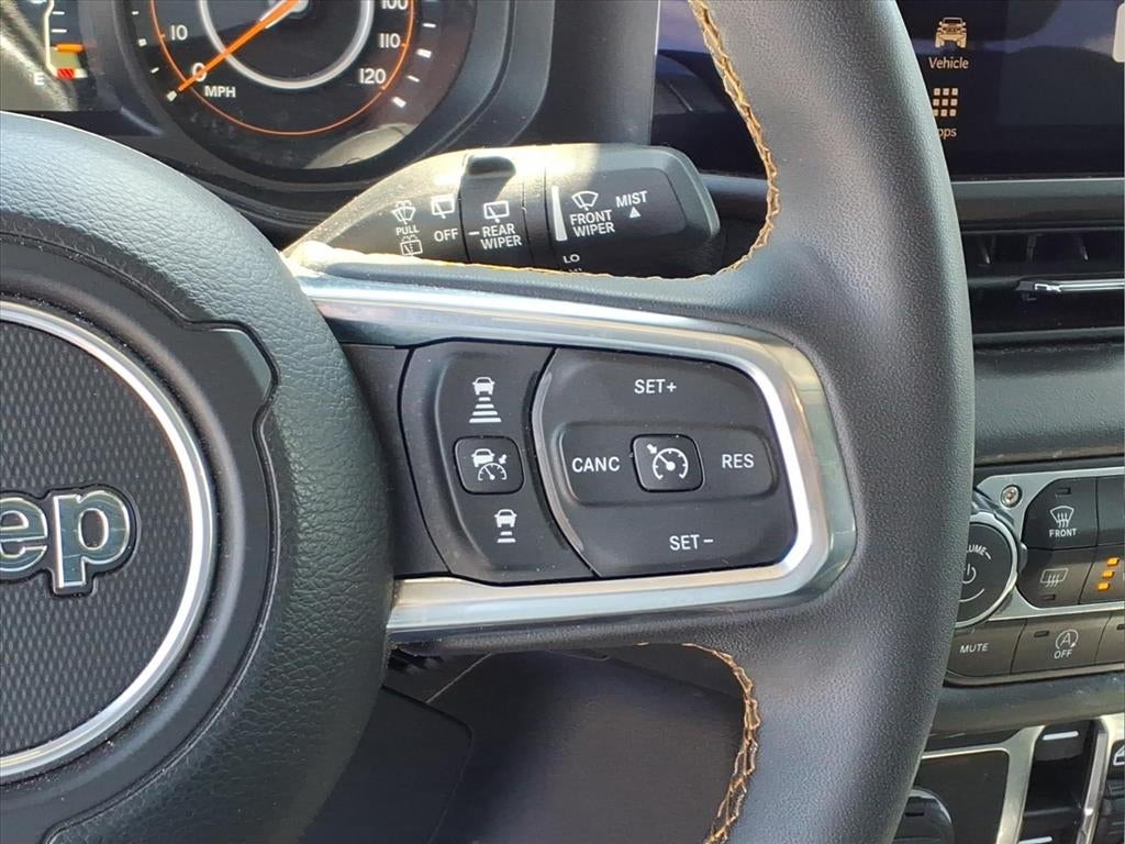 2025 Jeep Wrangler 4-Door Sahara 4x4