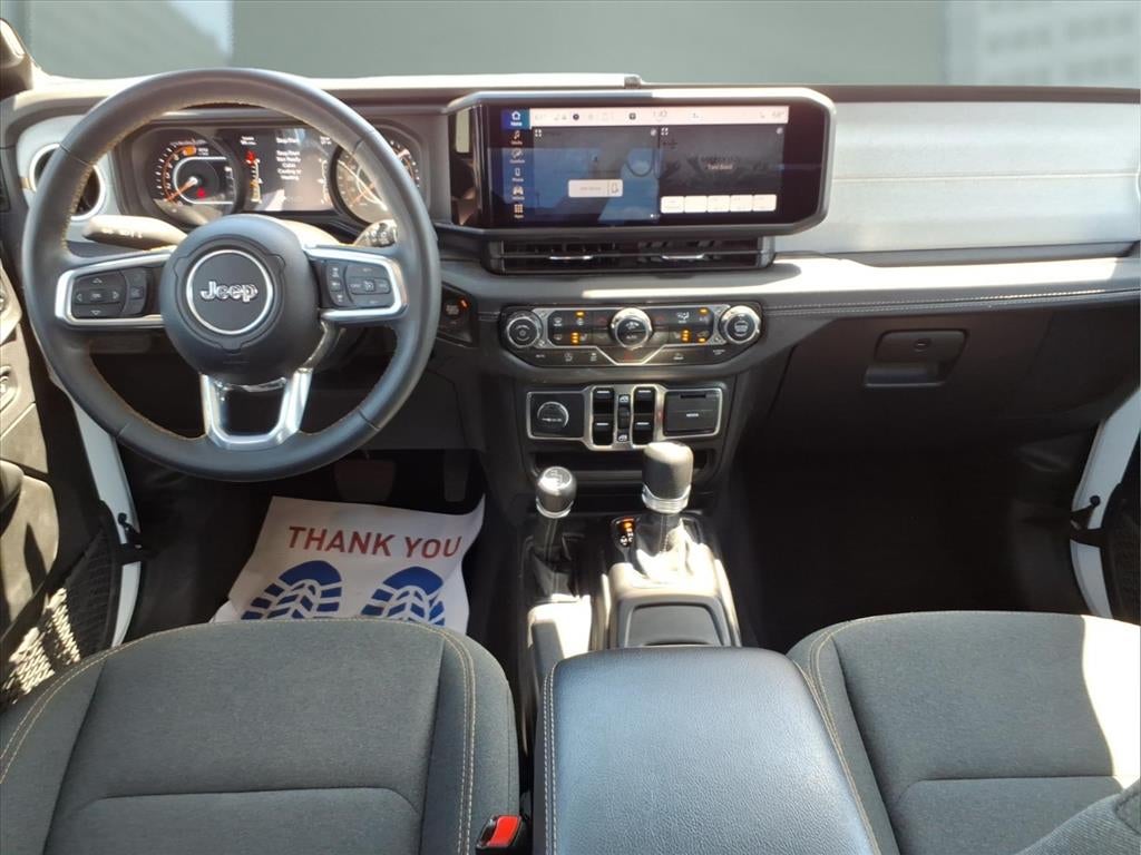 2025 Jeep Wrangler 4-Door Sahara 4x4