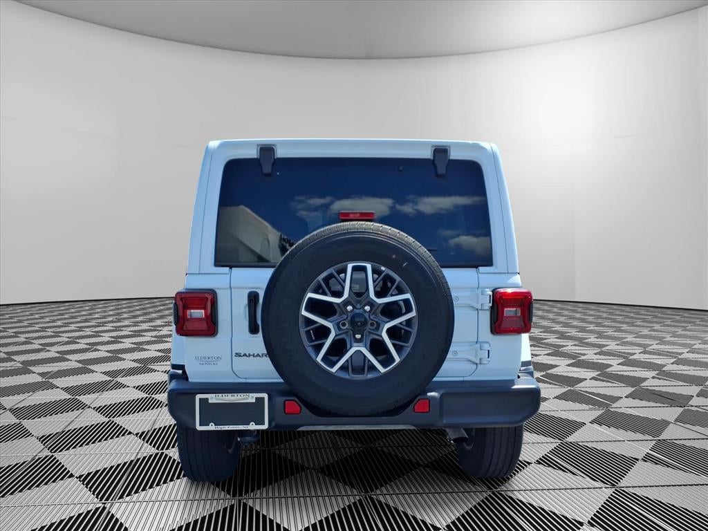 2025 Jeep Wrangler 4-Door Sahara 4x4
