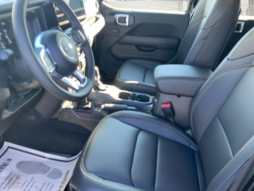 2025 Jeep Wrangler WRANGLER 4-DOOR SAHARA