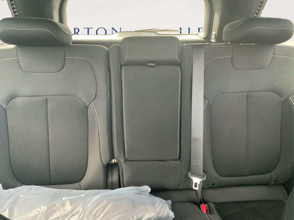 2025 Jeep Grand Cherokee GRAND CHEROKEE LAREDO X 4X2