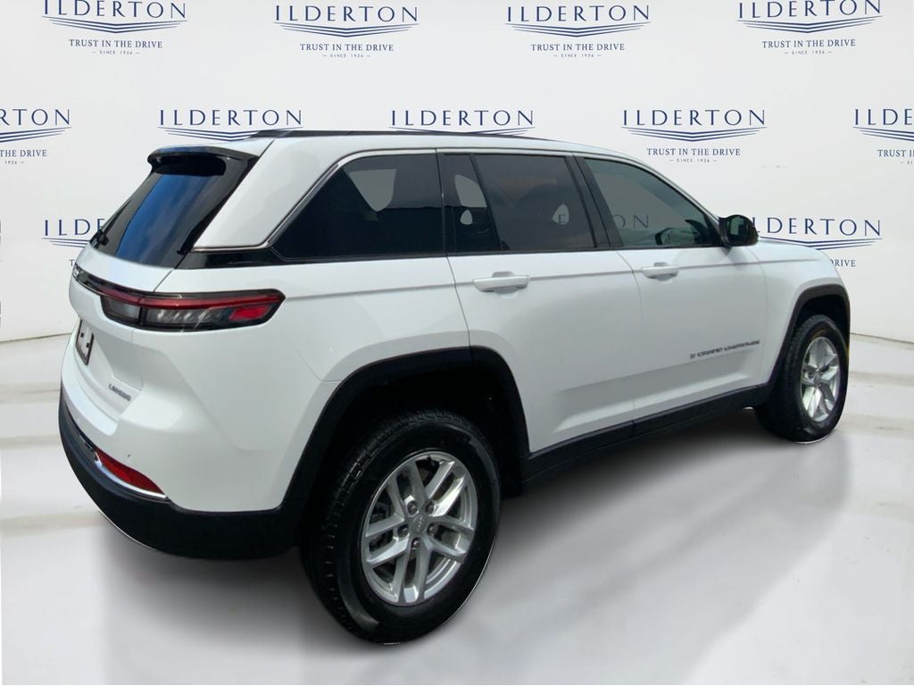2025 Jeep Grand Cherokee GRAND CHEROKEE LAREDO X 4X2