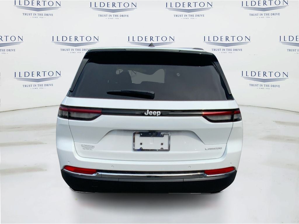 2025 Jeep Grand Cherokee GRAND CHEROKEE LAREDO X 4X2