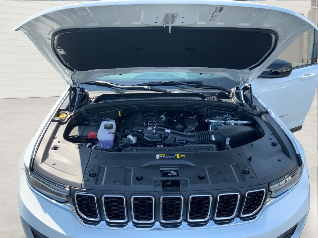 2025 Jeep Grand Cherokee GRAND CHEROKEE LAREDO X 4X2