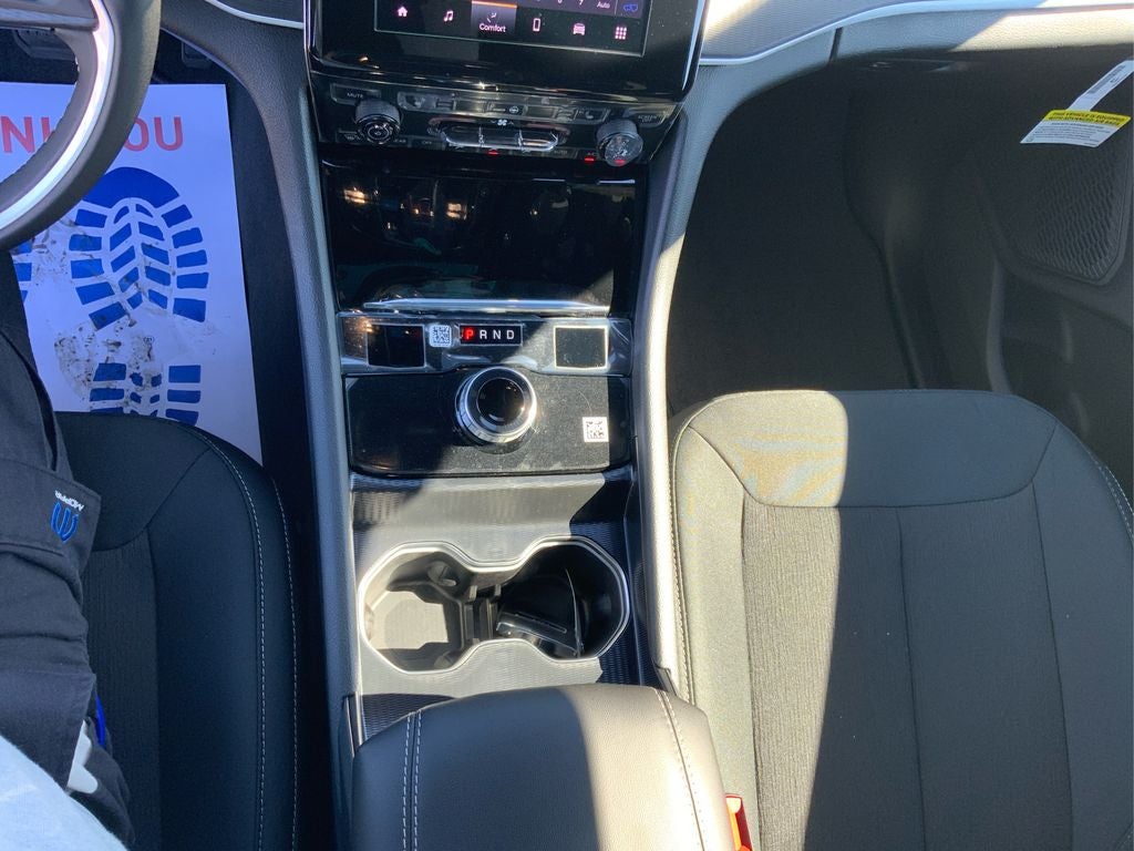 2025 Jeep Grand Cherokee GRAND CHEROKEE LAREDO X 4X2