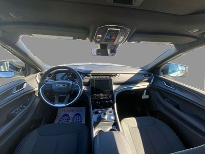 2025 Jeep Grand Cherokee GRAND CHEROKEE LAREDO X 4X2