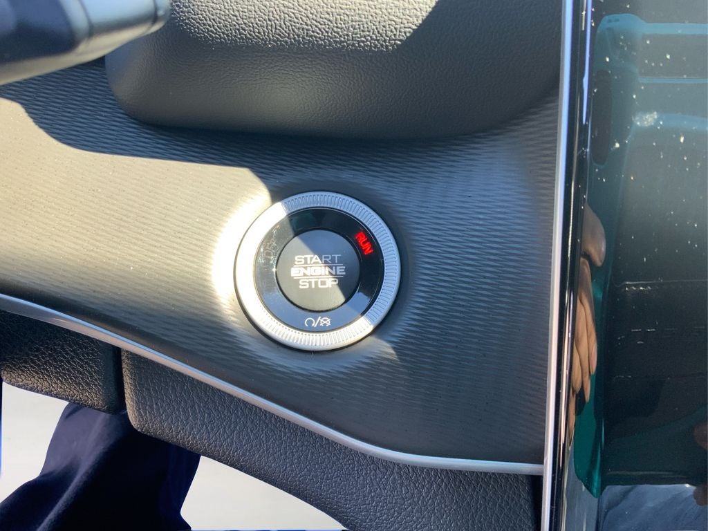 2025 Jeep Grand Cherokee GRAND CHEROKEE LAREDO X 4X2