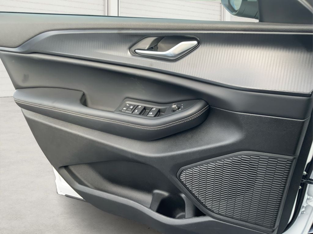 2025 Jeep Grand Cherokee GRAND CHEROKEE LAREDO X 4X2