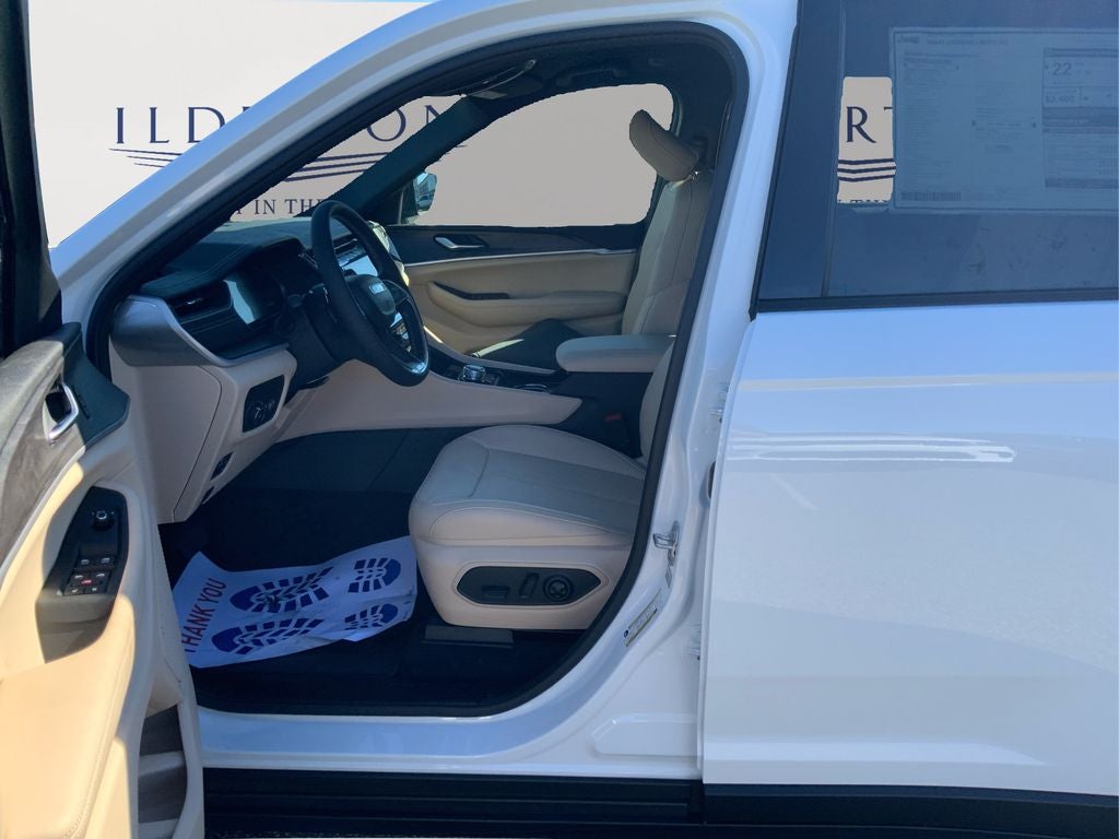 2025 Jeep Grand Cherokee GRAND CHEROKEE LIMITED 4X2