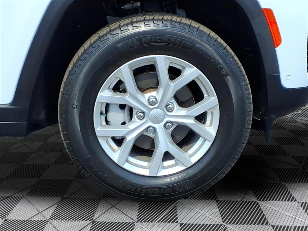 2023 Jeep Grand Cherokee Limited 4x2