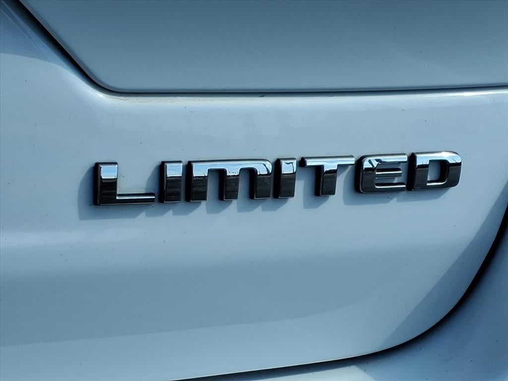 2023 Jeep Grand Cherokee Limited 4x2