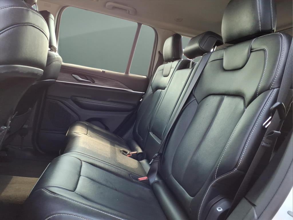 2023 Jeep Grand Cherokee Limited 4x2