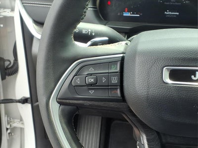 2023 Jeep Grand Cherokee Limited 4x2