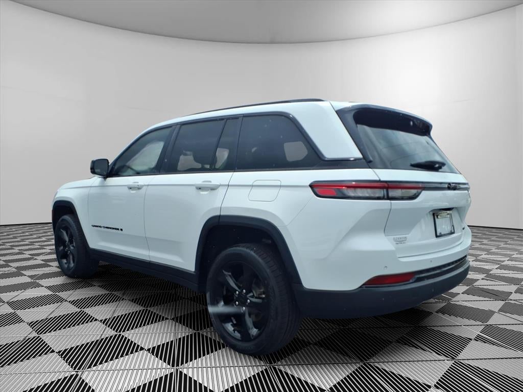 2023 Jeep Grand Cherokee Limited 4x2