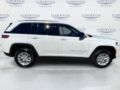 2025 Jeep Grand Cherokee GRAND CHEROKEE LAREDO X 4X4
