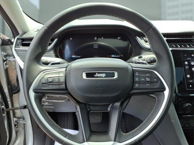 2023 Jeep Grand Cherokee Laredo 4x4