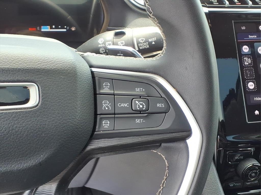 2023 Jeep Grand Cherokee Laredo 4x4