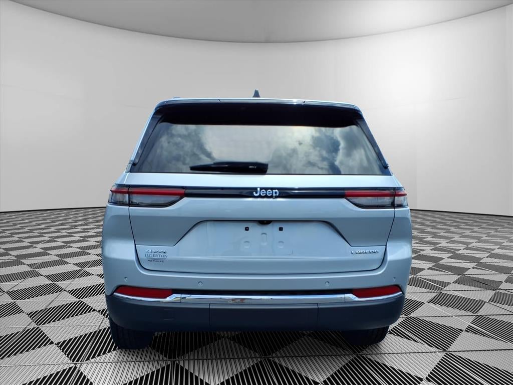 2023 Jeep Grand Cherokee Laredo 4x4