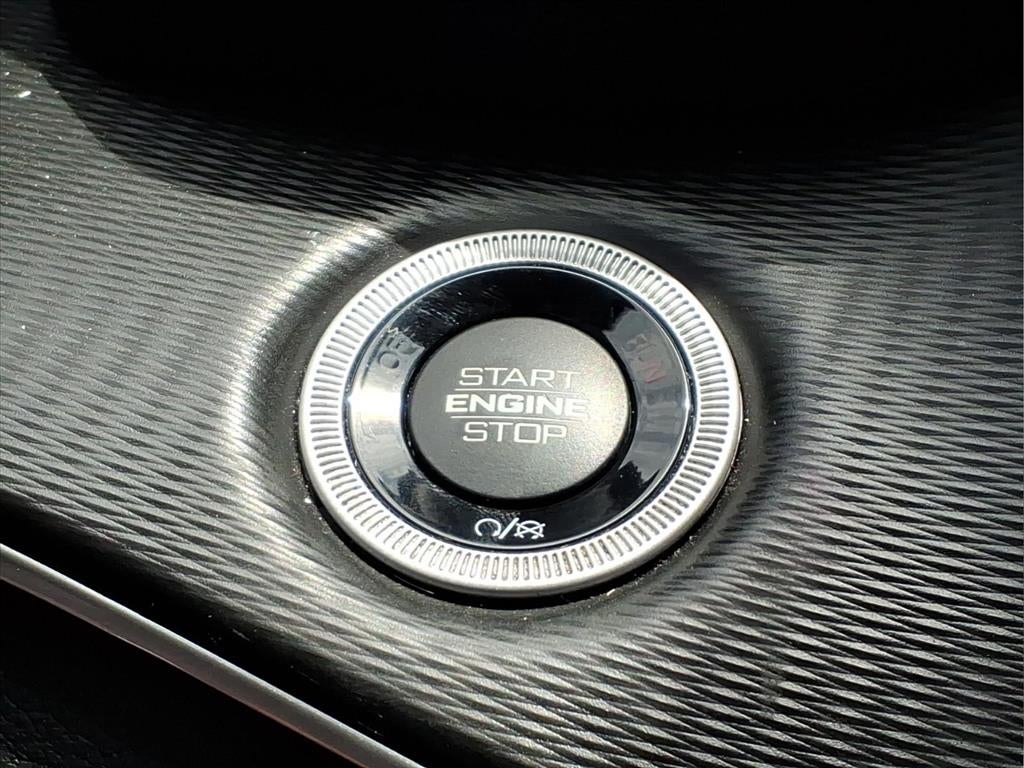 2023 Jeep Grand Cherokee Laredo 4x4