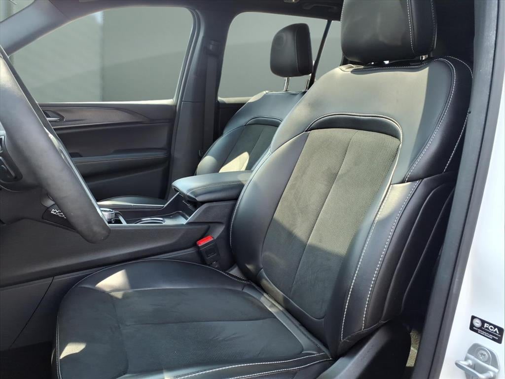 2025 Jeep Grand Cherokee Altitude X 4x4