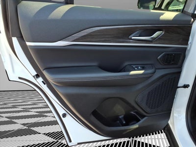2027 Jeep Grand Cherokee Limited
