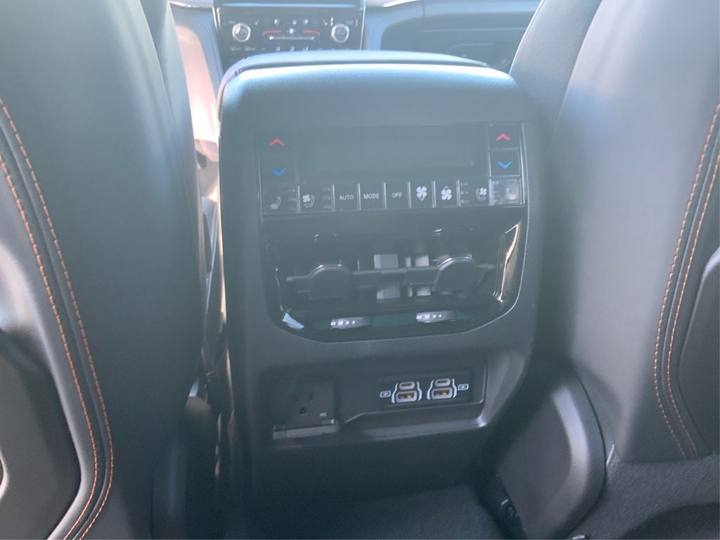 2025 Jeep Grand Cherokee GRAND CHEROKEE SUMMIT RESERVE 4X4