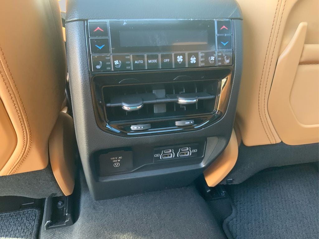 2025 Jeep Grand Cherokee GRAND CHEROKEE SUMMIT RESERVE 4X4