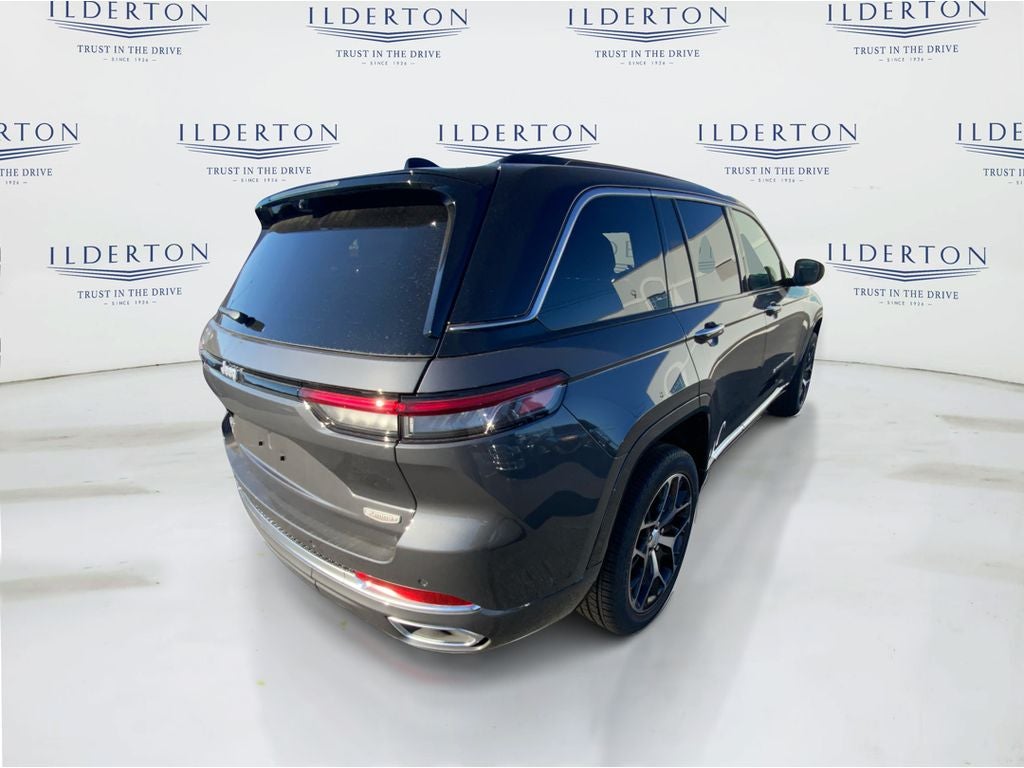 2025 Jeep Grand Cherokee GRAND CHEROKEE SUMMIT RESERVE 4X4
