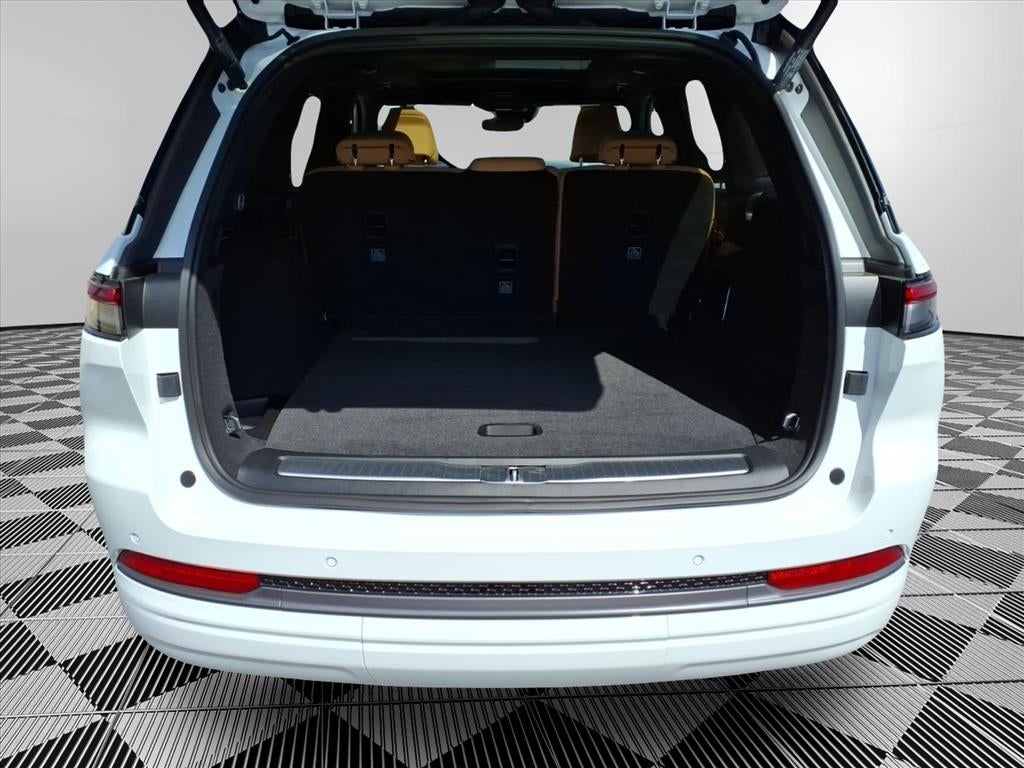 2026 Jeep Grand Cherokee GRAND CHEROKEE SUMMIT 4X4