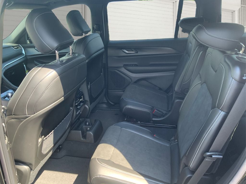 2025 Jeep Grand Cherokee GRAND CHEROKEE L ALTITUDE X 4X2