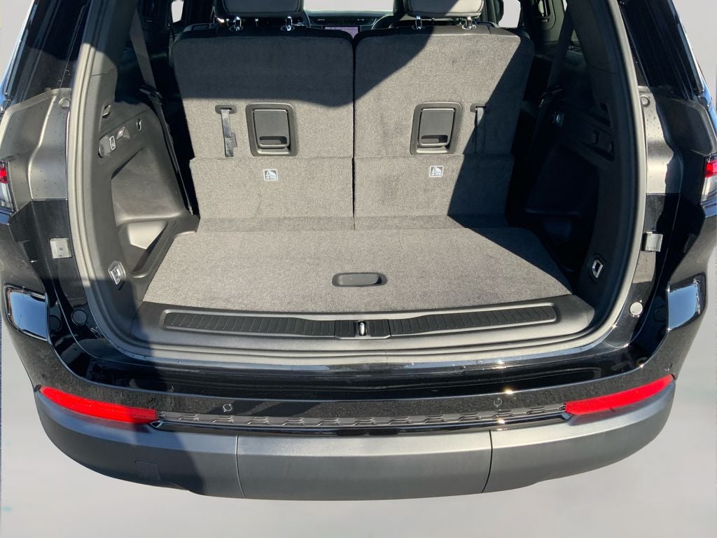 2025 Jeep Grand Cherokee GRAND CHEROKEE L LIMITED 4X2