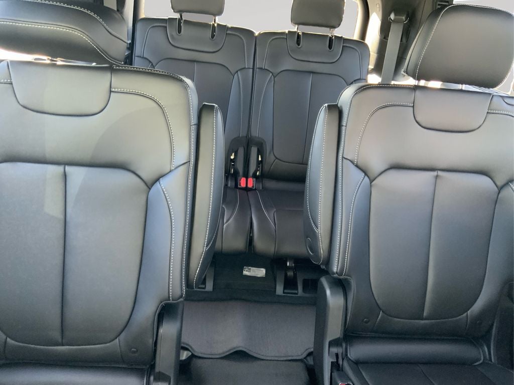 2025 Jeep Grand Cherokee GRAND CHEROKEE L LIMITED 4X2