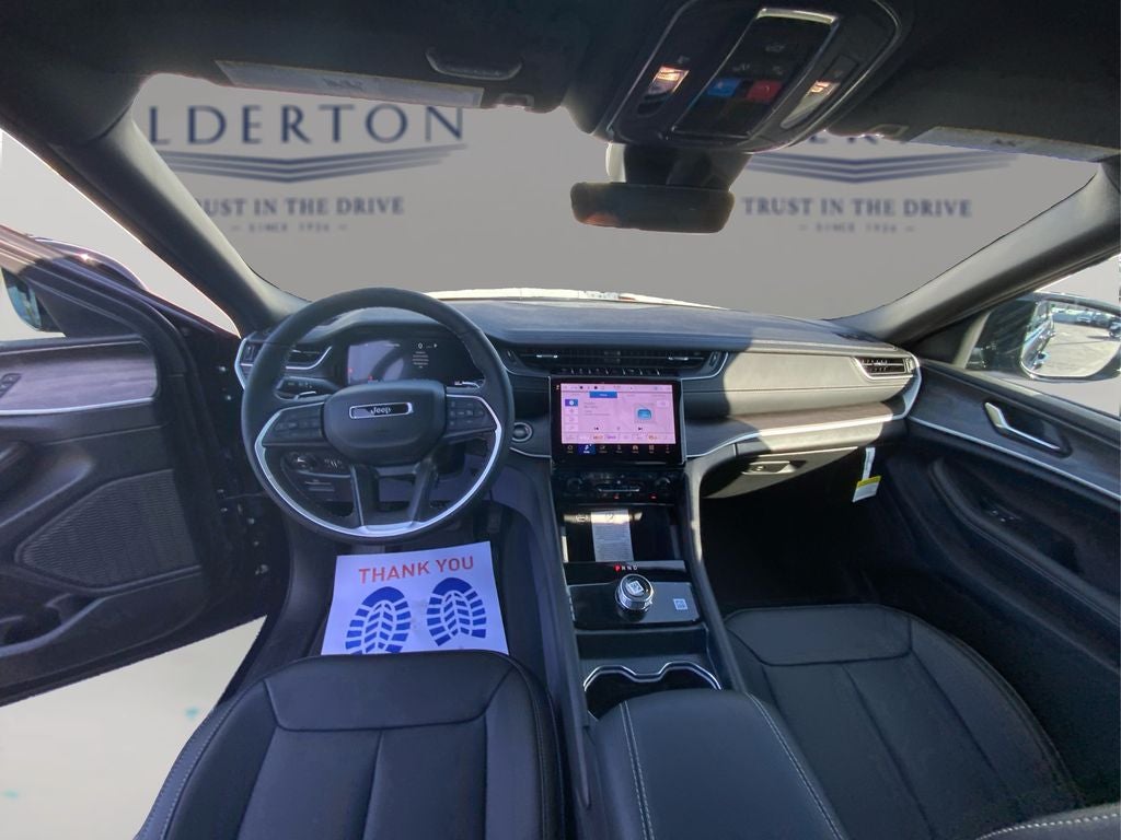 2025 Jeep Grand Cherokee GRAND CHEROKEE L LIMITED 4X2