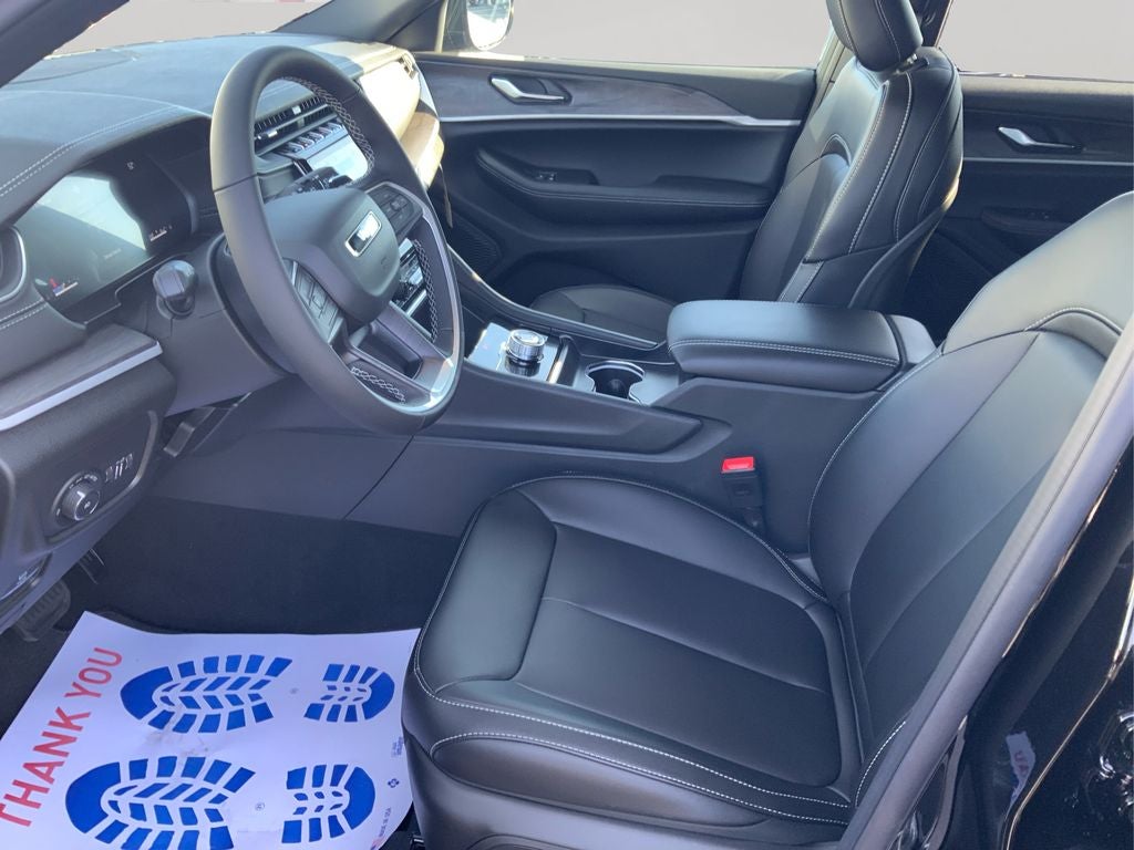 2025 Jeep Grand Cherokee GRAND CHEROKEE L LIMITED 4X2