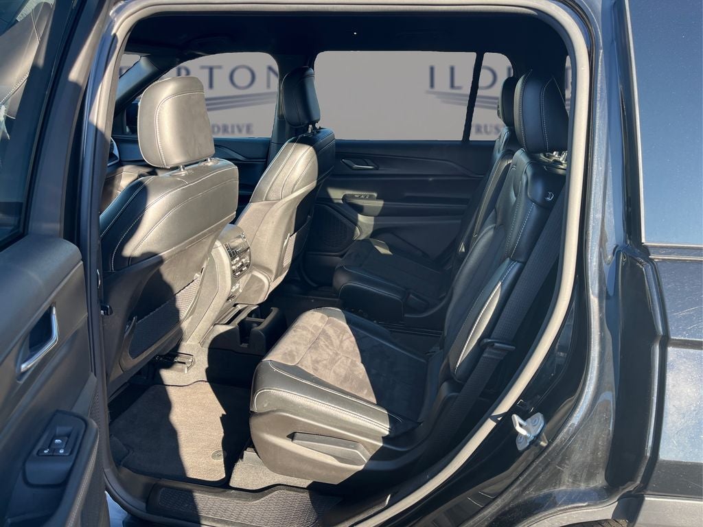 2024 Jeep Grand Cherokee L Altitude 4x4