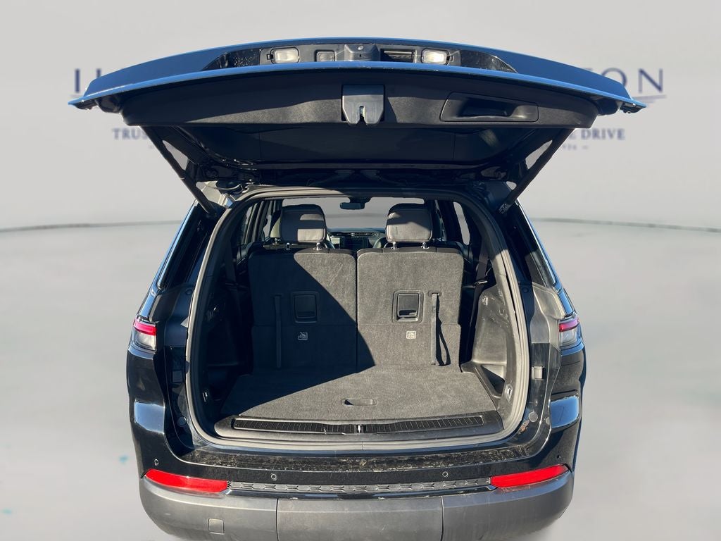 2024 Jeep Grand Cherokee L Altitude 4x4