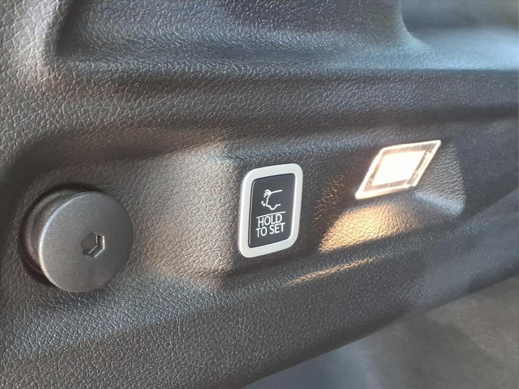 2027 Jeep Grand Cherokee GRAND CHEROKEE L LAREDO ALTITUDE 4X4