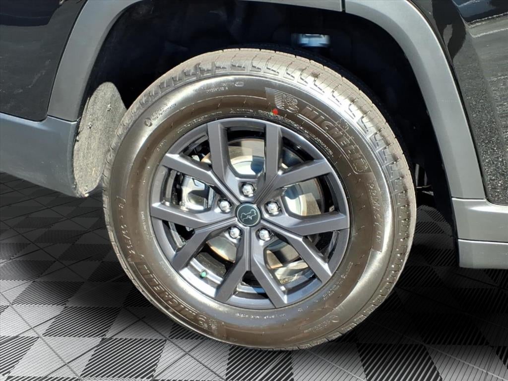 2027 Jeep Grand Cherokee GRAND CHEROKEE L LAREDO ALTITUDE 4X4