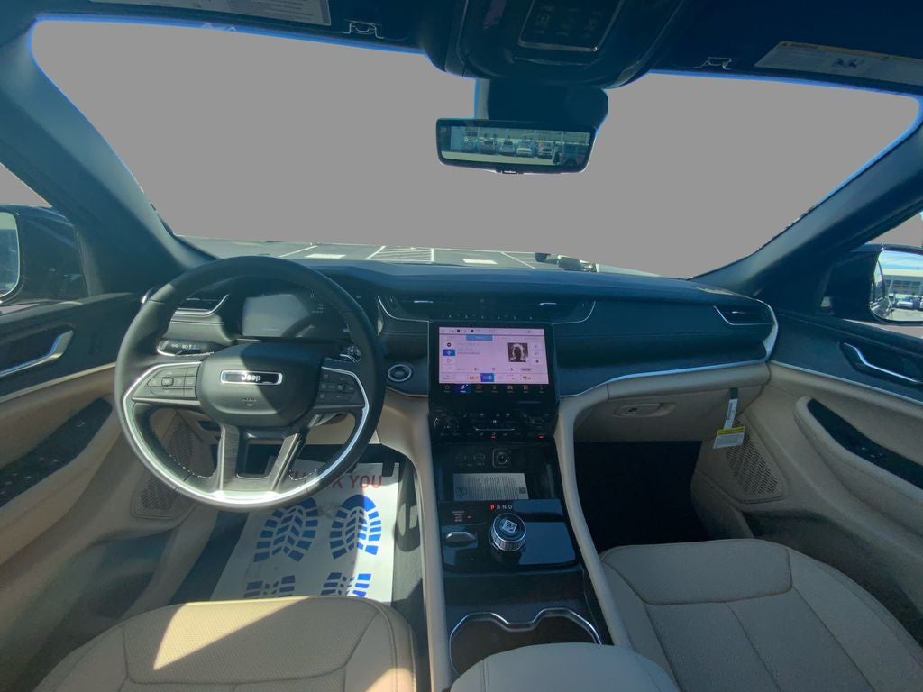 2025 Jeep Grand Cherokee GRAND CHEROKEE L LIMITED 4X4