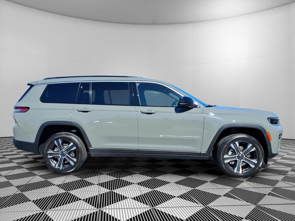 2027 Jeep Grand Cherokee GRAND CHEROKEE L LIMITED 4X4