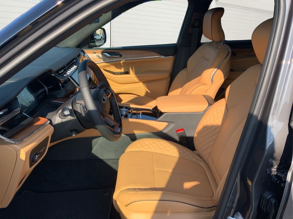 2025 Jeep Grand Cherokee GRAND CHEROKEE L SUMMIT RESERVE 4X4