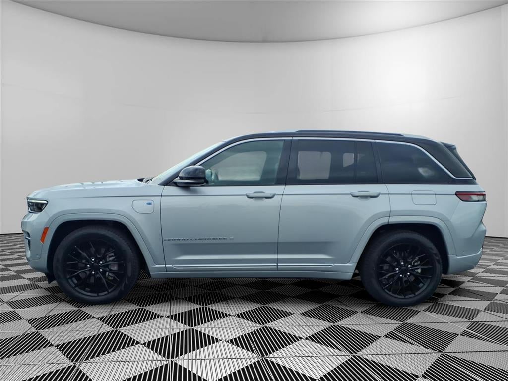 2022 Jeep Grand Cherokee 4xe Summit 4x4